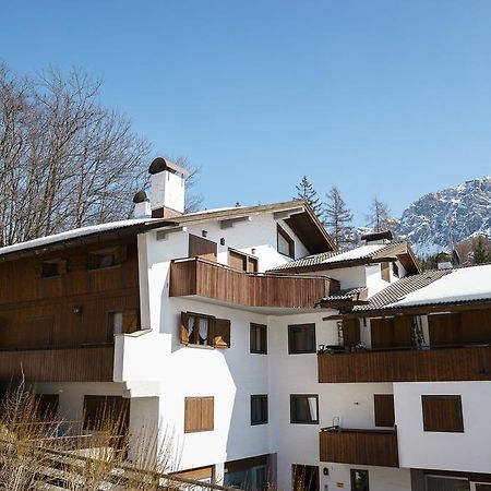 Villa Franchetti - Stayincortina كورتينا دامبيتزو المظهر الخارجي الصورة